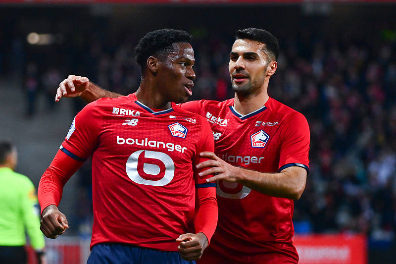 c7娱乐官网-里尔主场险胜，法甲领跑集团跻身前列(阿贾克斯主教练法里奥利)